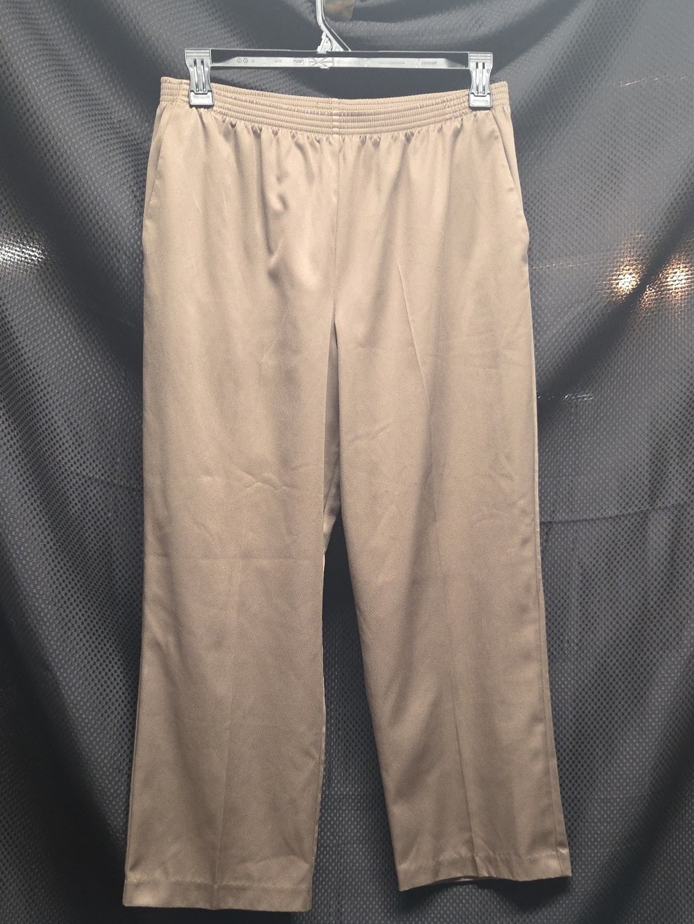 Alfred Dunner Olive Elastic-Waist Women's Trousers, Shiny Cropped 25" Inseam
